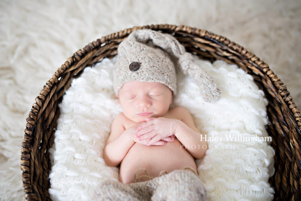 Hagesrtown Maryland Newborn Photographer