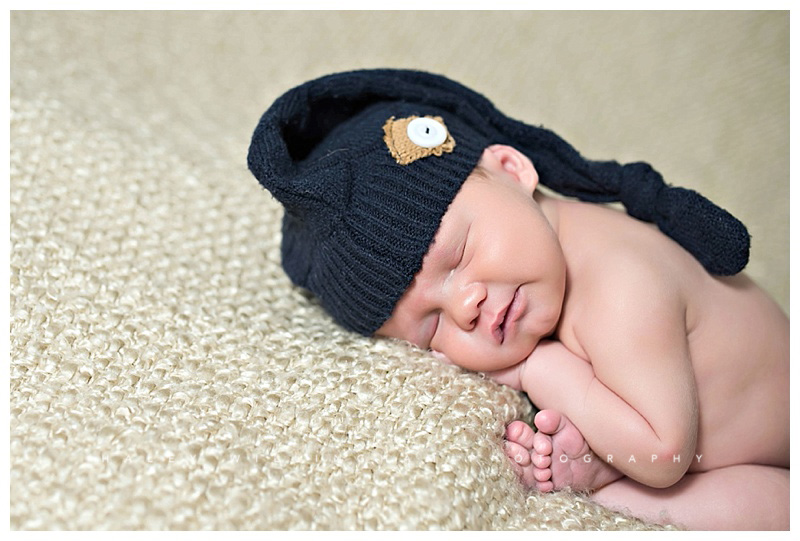 Frederick Maryland Newborn Baby Photographer