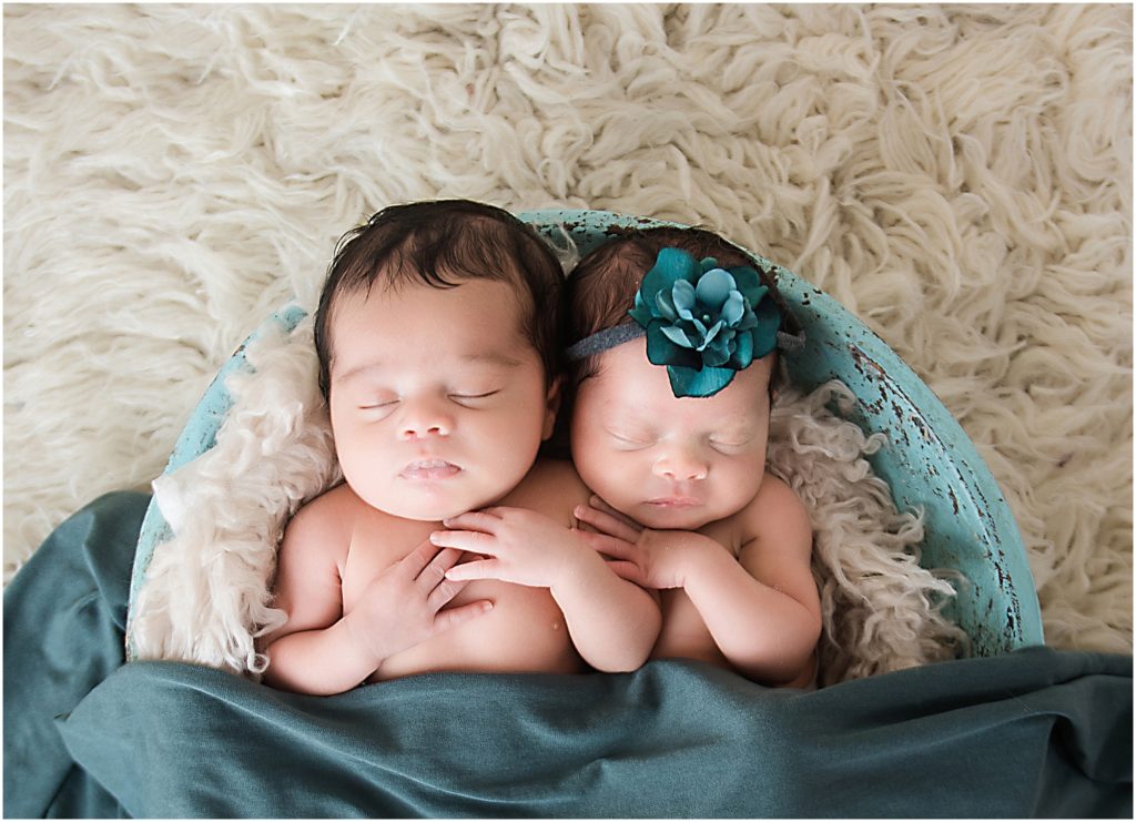 Hagerstown Maryland Twin Newborn Photographer